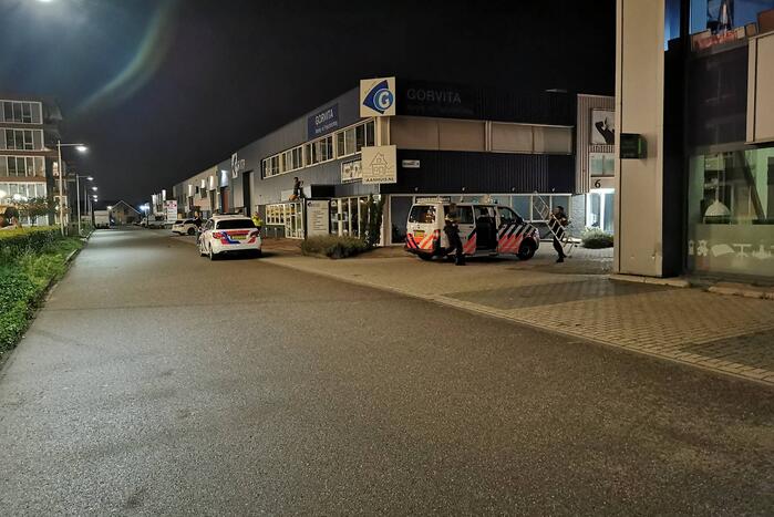 Politie haalt man van dak die vernielingen pleegt