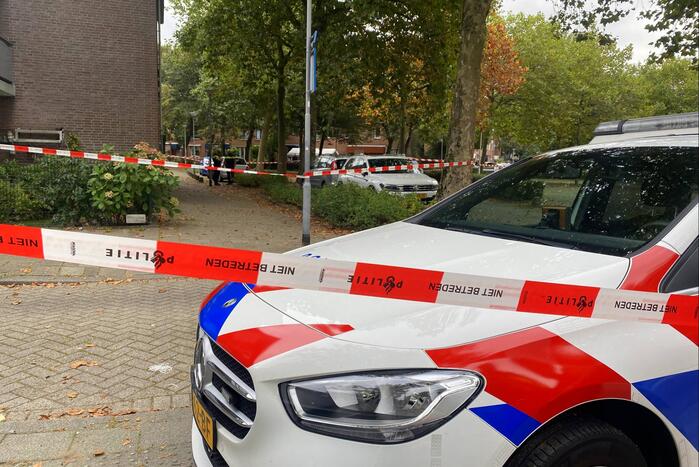 Overleden persoon aangetroffen in woning Prins Alexander