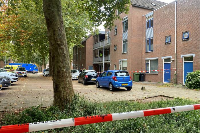Overleden persoon aangetroffen in woning Prins Alexander