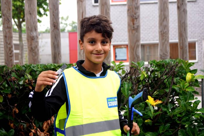 Basisschoolleerlingen speuren naar straatafval
