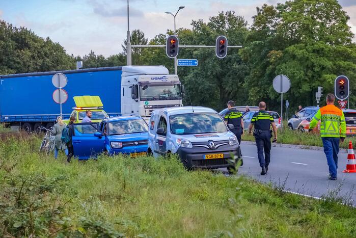 Schade aan voorraam van personenauto door ongeval