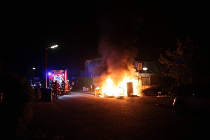 Bestelbus loopt brandschade op