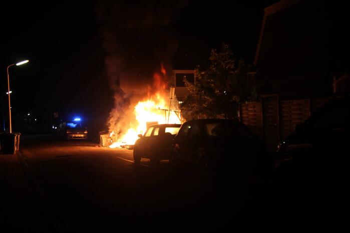 Bestelbus loopt brandschade op