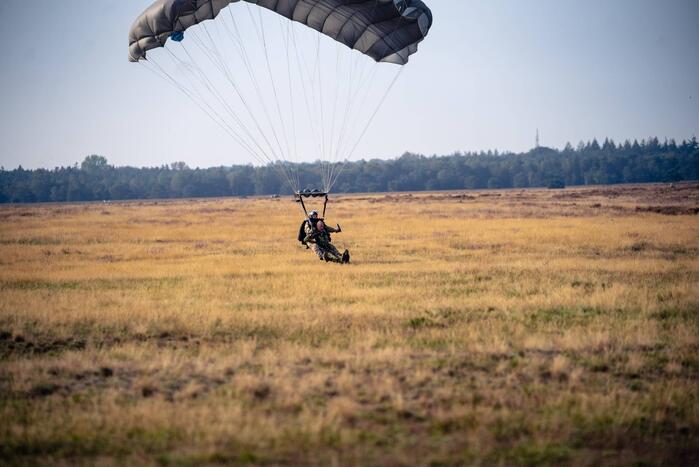Airborne Luchtlandingen en Herdenking in Ede