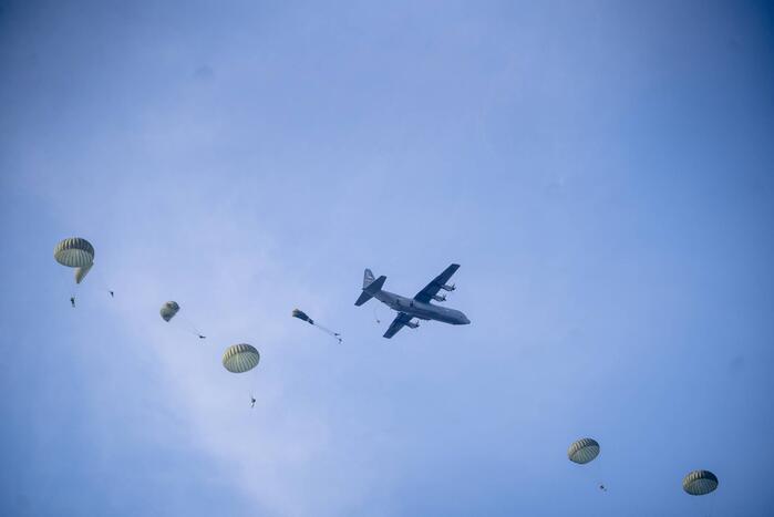 Airborne Luchtlandingen en Herdenking in Ede