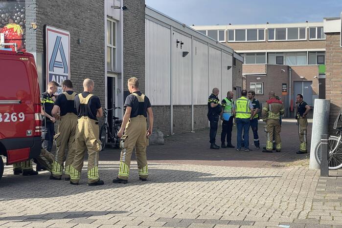 EOD onderzoekt mogelijke explosieve stoffen in bovenwoning