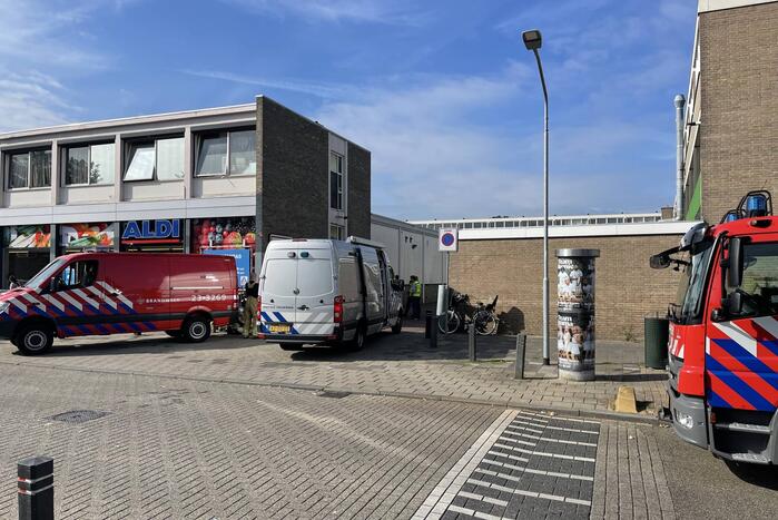 EOD onderzoekt mogelijke explosieve stoffen in bovenwoning