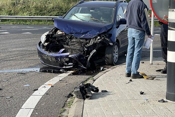 Flinke schade bij botsing op kruising