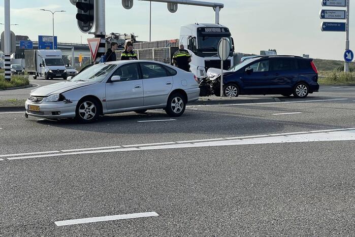 Flinke schade bij botsing op kruising