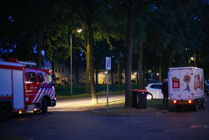 Brandweer doet controle na brand in Picnic-wagen