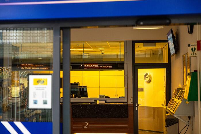 Servicemedewerkers NS leggen werk neer