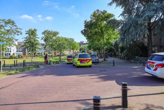 Persoon overleden in woning aangetroffen