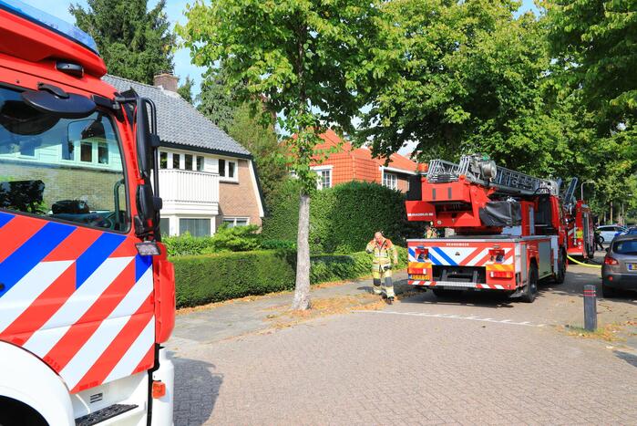 Brand in bijkeuken overgeslagen naar dak