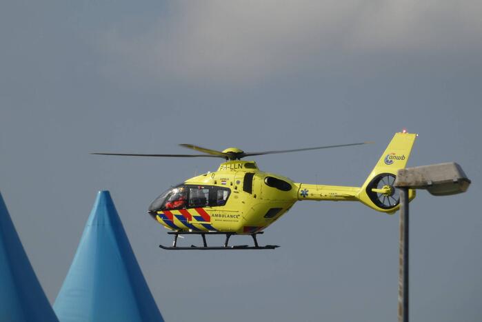 Traumahelikopter landt bij TT Circuit