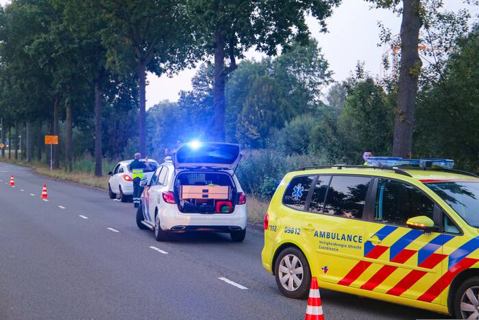 Persoon gewond door steekpartij in personenauto