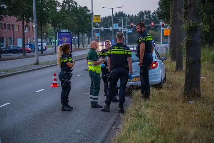 Persoon gewond door steekpartij in personenauto