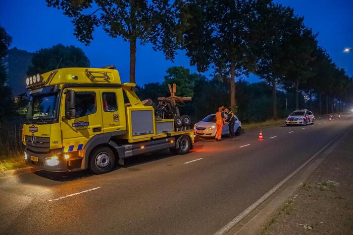 Persoon gewond door steekpartij in personenauto