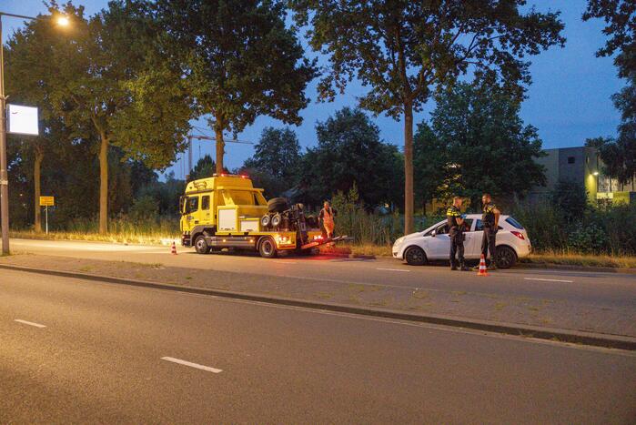 Persoon gewond door steekpartij in personenauto