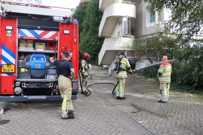 Afval in brand bij leegstand kantoorpand