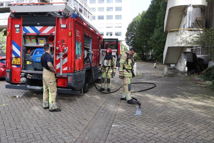 Afval in brand bij leegstand kantoorpand