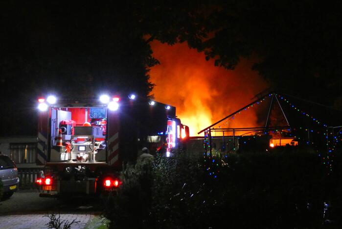 Uitslaande brand in stacaravan op vakantiepark Sonnevanck