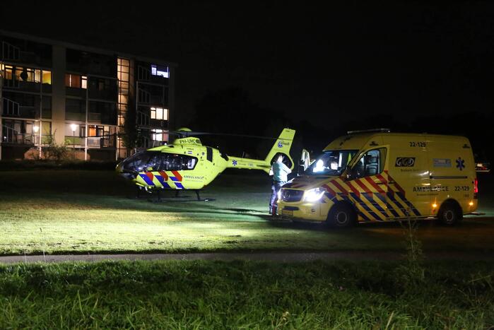 Man ernstig gewond bij val van hoogte