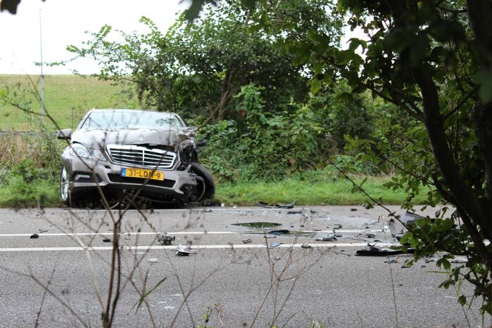 Auto total-loss na botsing met vrachtwagen