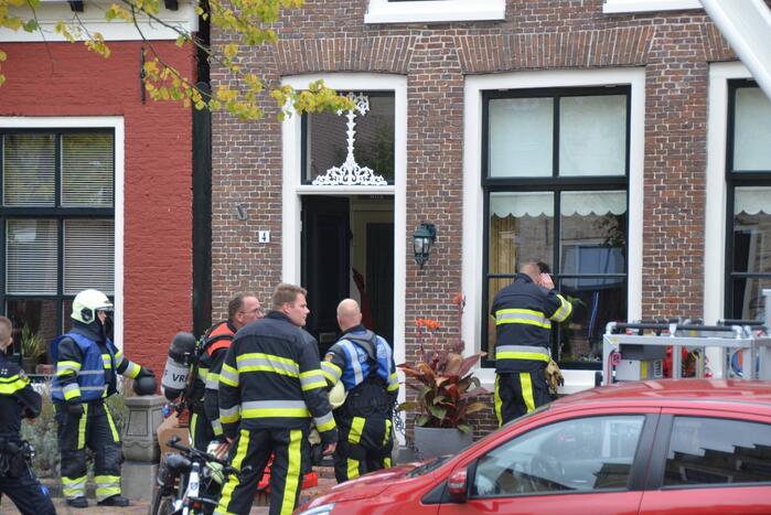 Veel rook bij keukenbrand van woning