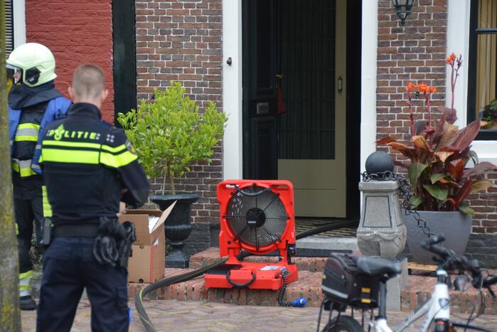 Veel rook bij keukenbrand van woning