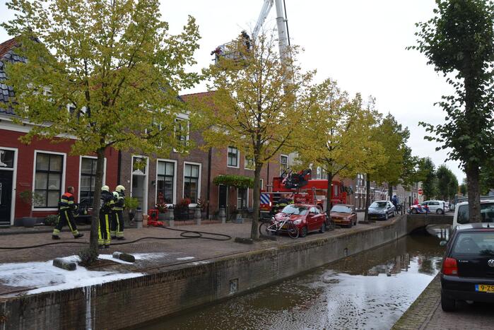 Veel rook bij keukenbrand van woning