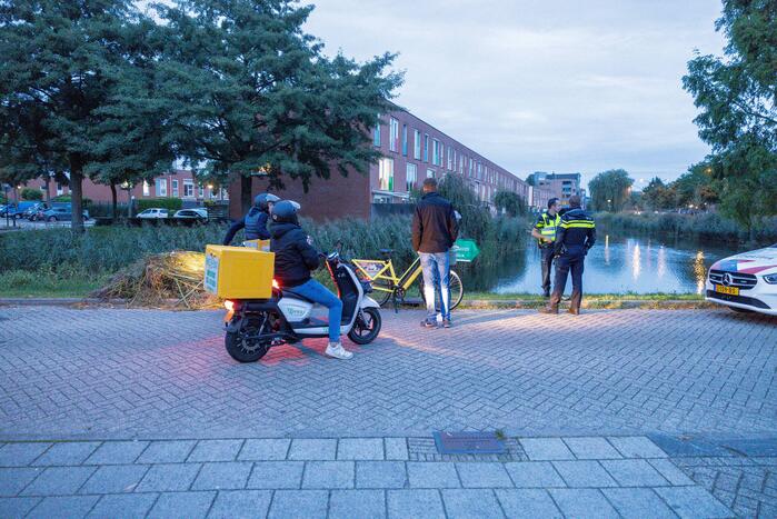 Dieven dumpen gestolen New York Pizza e-bike in sloot