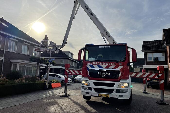 Persoon gewond na val in woning