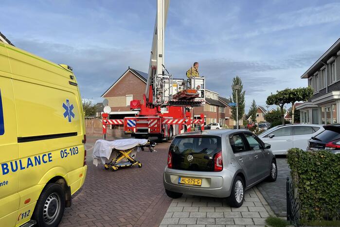 Persoon gewond na val in woning