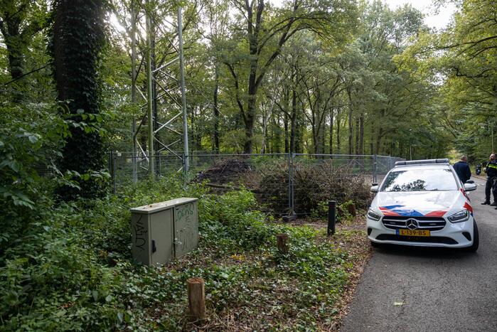 Brand bij GSM zendmast