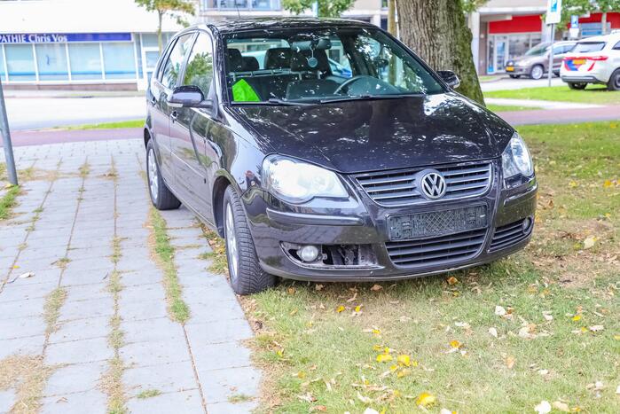 Ongeval op rotonde trekt veel bekijks