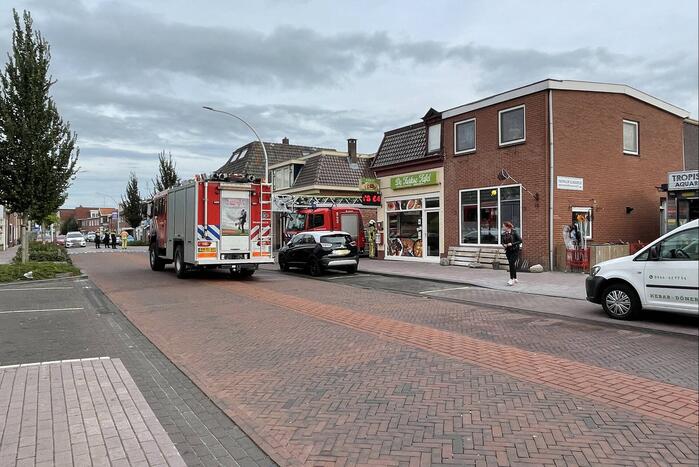 Forse rookontwikkeling bij brand in schuur