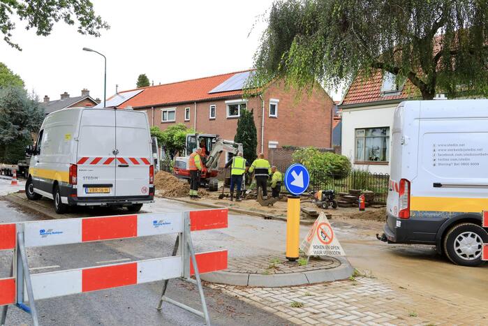 Gesprongen waterleiding zorgt voor verkeershinder