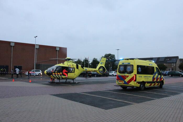 Persoon zwaargewond geraakt bij steekincident