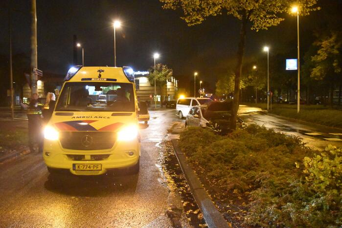 Automobilist ramt boom in middenberm