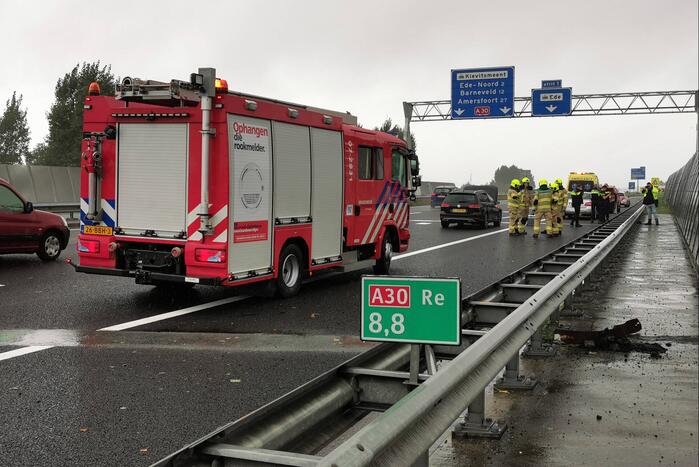 Kind gewond bij kop-staart botsing op snelweg
