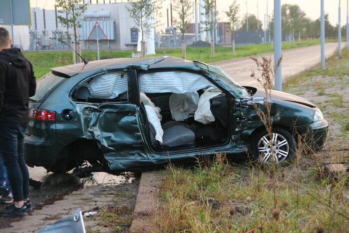 Twee gewonden na ongeval met vrachtwagen
