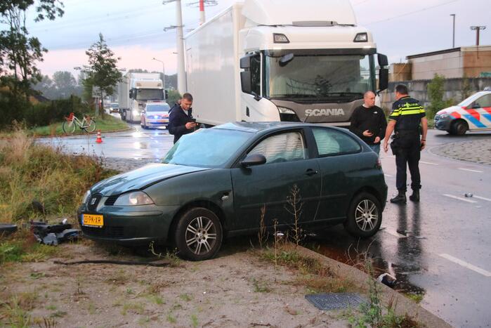 Twee gewonden na ongeval met vrachtwagen