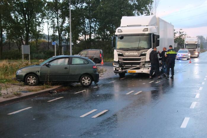 Twee gewonden na ongeval met vrachtwagen