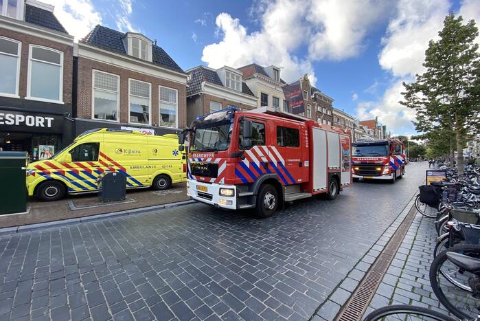 Man mogelijk gewond na elektrocutie in kledingwinkel