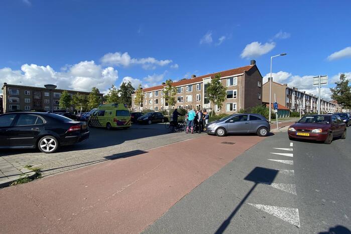 Fietser onderuit bij aanrijding met auto