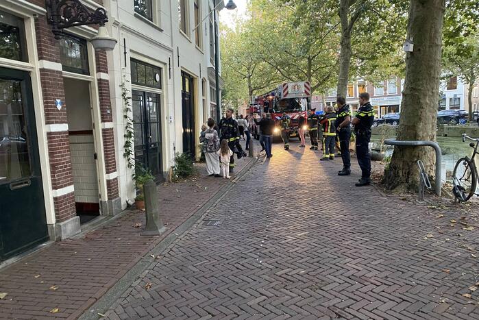 Sterke brandlucht geroken in woning