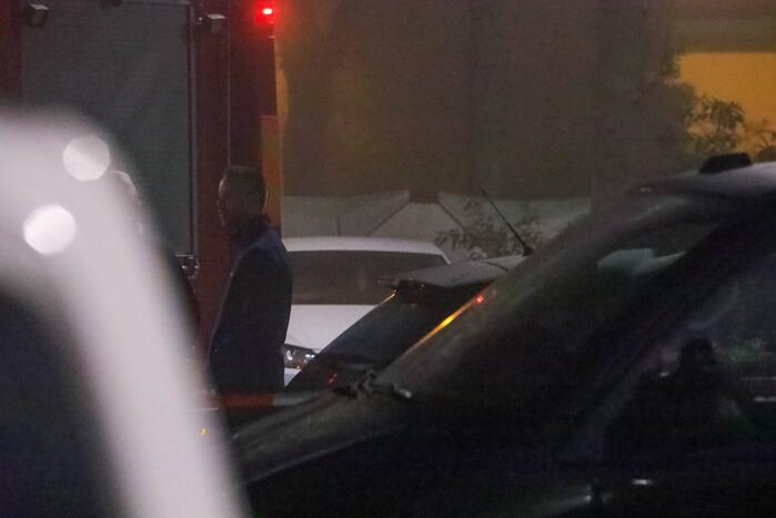 Politie doet onderzoek naar vondst stoffelijk overschot in auto