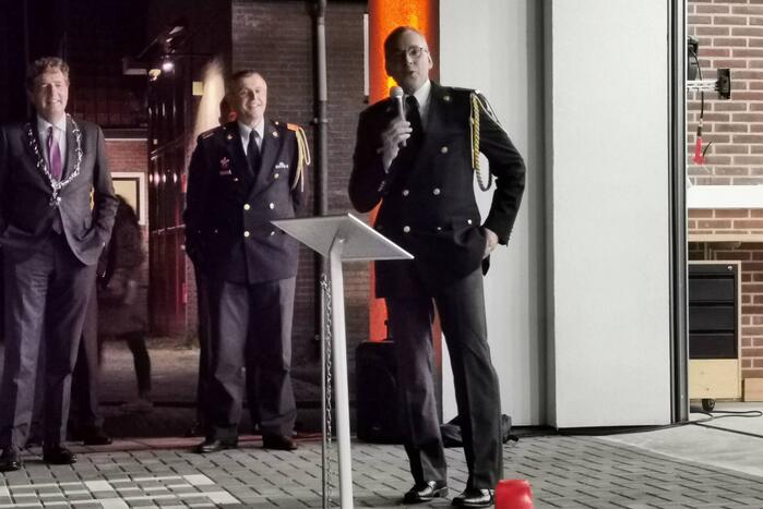 Burgemeester opent nieuwe brandweerpost