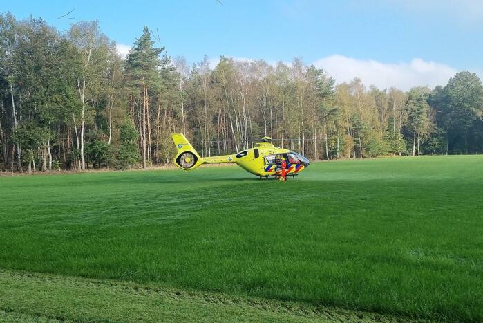 Traumahelikopter voor zwaargewonde motorcrosser
