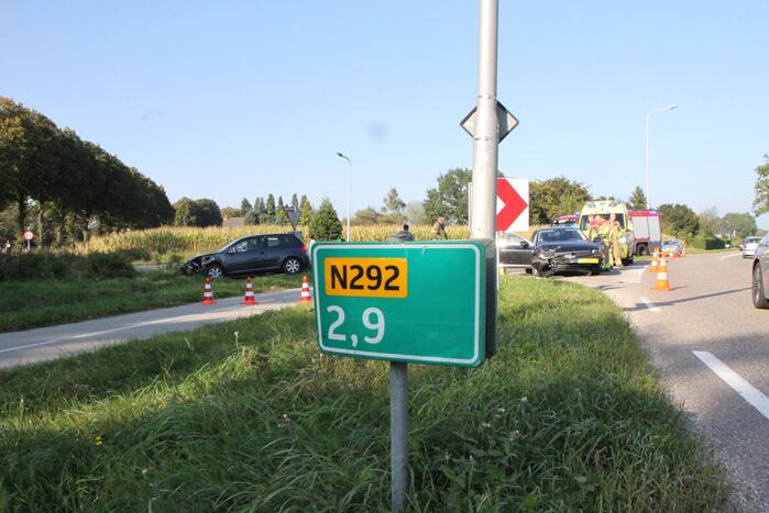 Veel schade bij ongeval tussen twee auto's